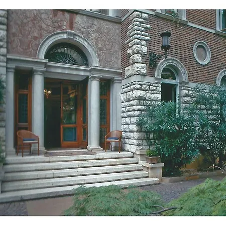 V Bed & Breakfast Brescia