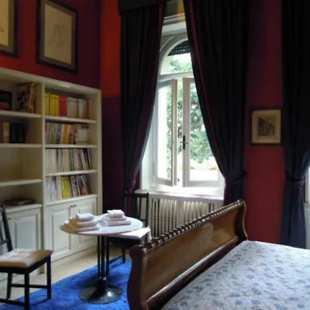 V Bed & Breakfast Brescia