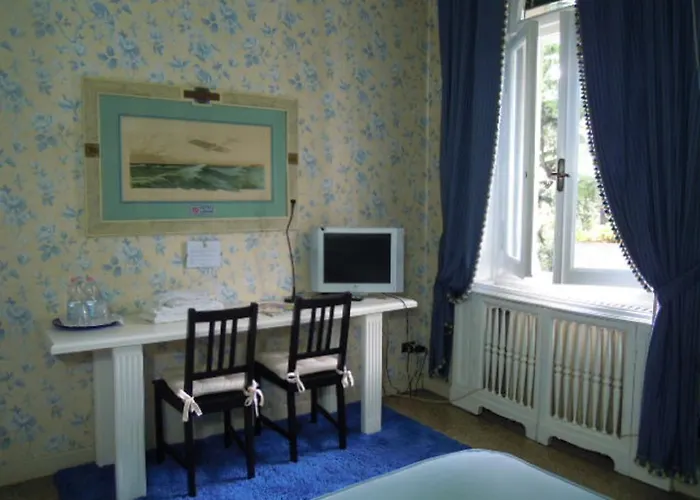 Bed & Breakfast V 4*